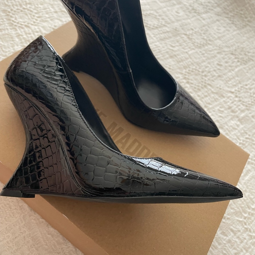 Steve Madden Black Croc-Embossed Heels